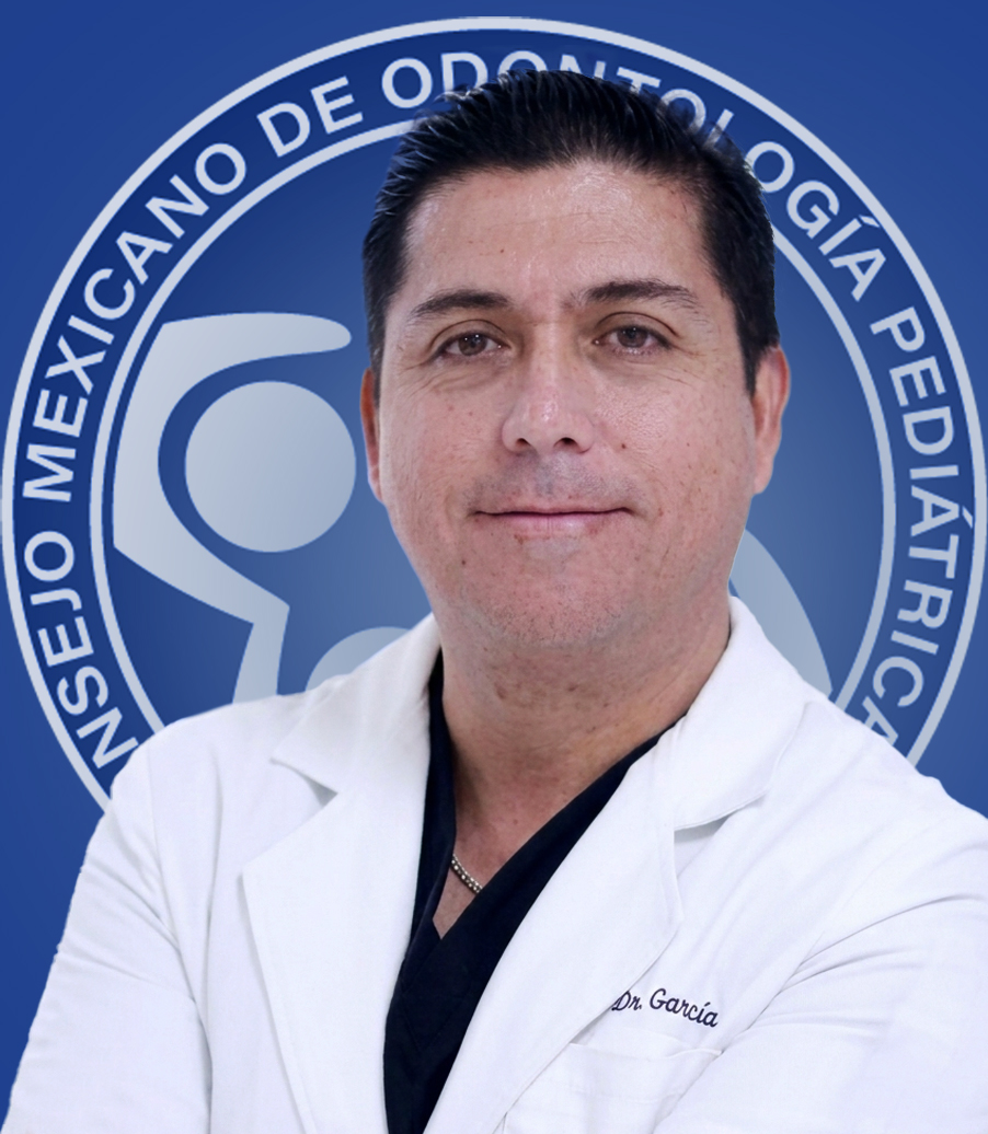 Dr. Armando José González Solís